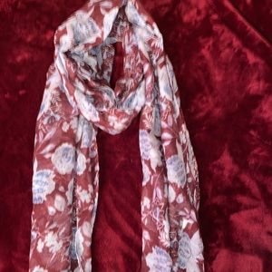 Long pattern scarf